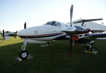 Beechcraft King Air 250 EAA 2015 1